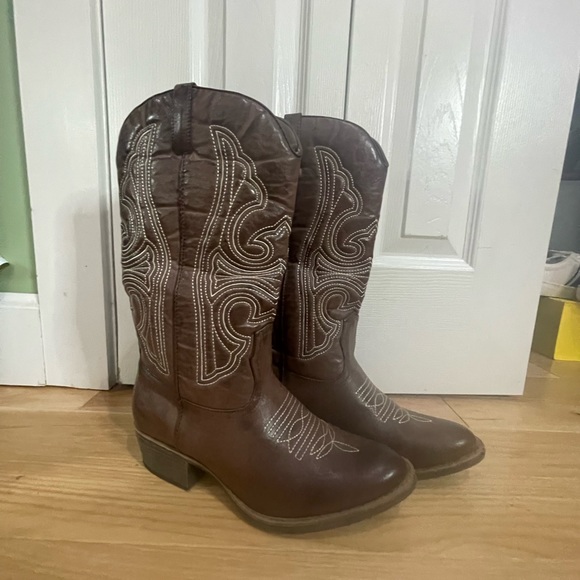 COCONUT COWBOY BOOT - Picture 2 of 5